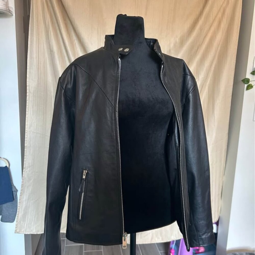 Wilsons Women's Oversized Black Genuine Leather Motorcycle Jacket Size L